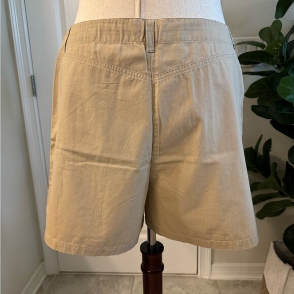 New York & Company Khaki Shorts with Drawstring, in Women’s Size 16 - Picture 7 of 11
